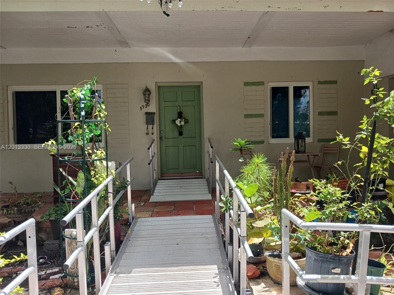 5930 SW 44th Ter, Miami FL 33155
