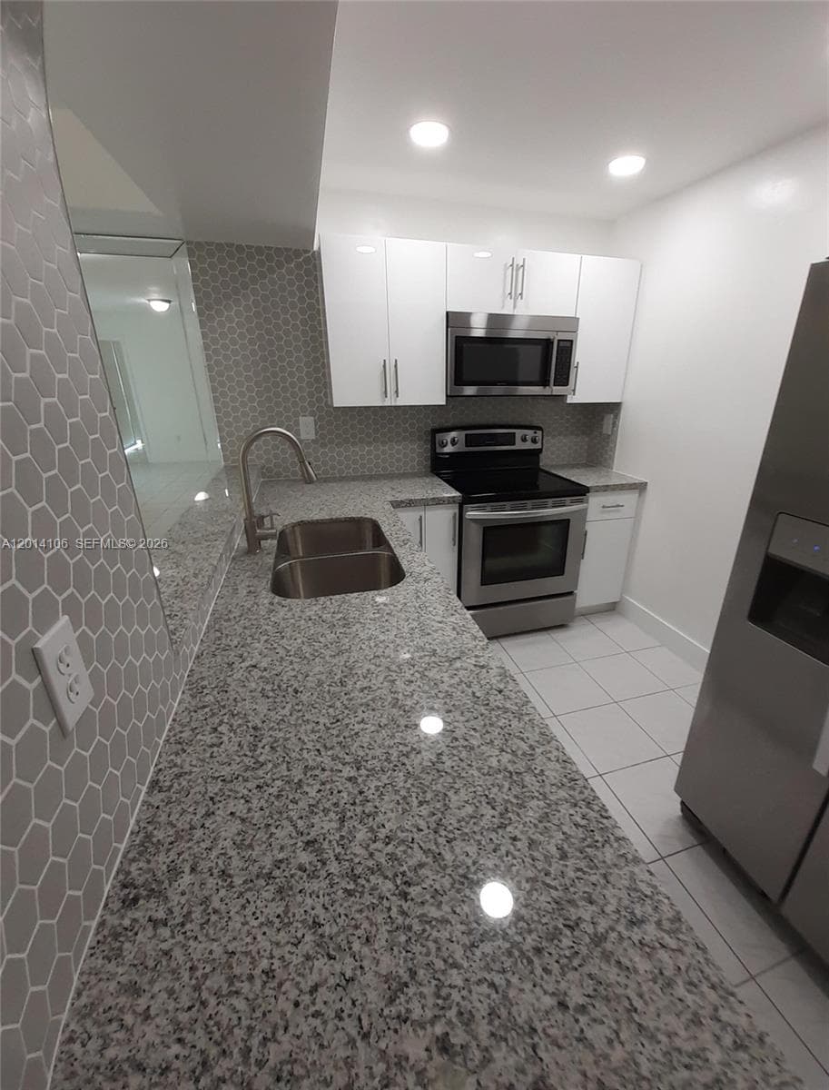 11800 SW 18th St # 4, Miami FL 33175