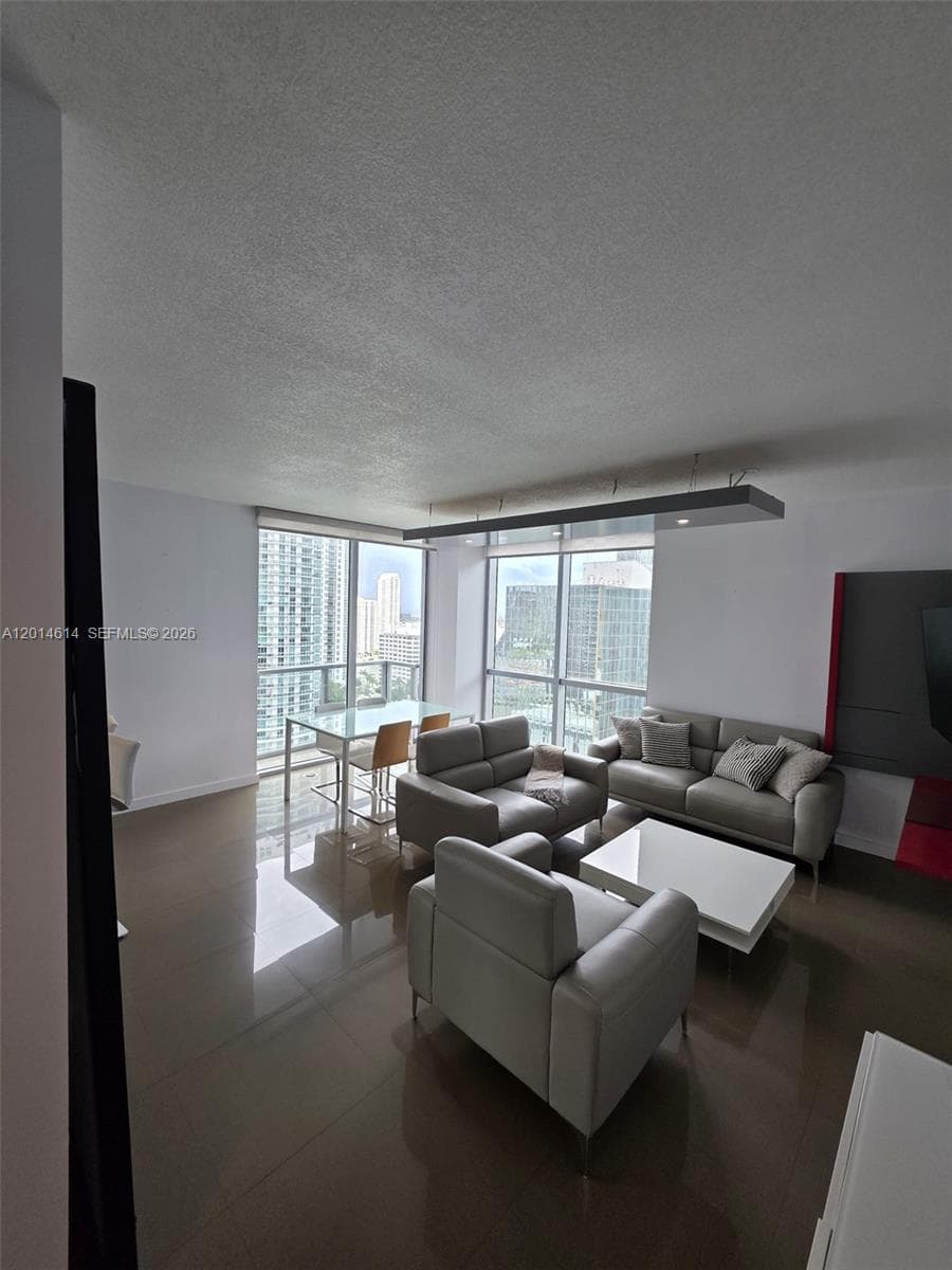 1060 Brickell Ave # 2201, Miami FL 33131