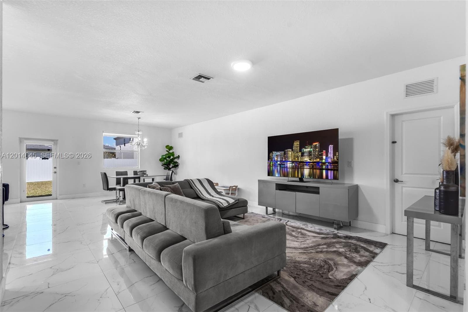13629 SW 186th Ln, Miami FL 33177