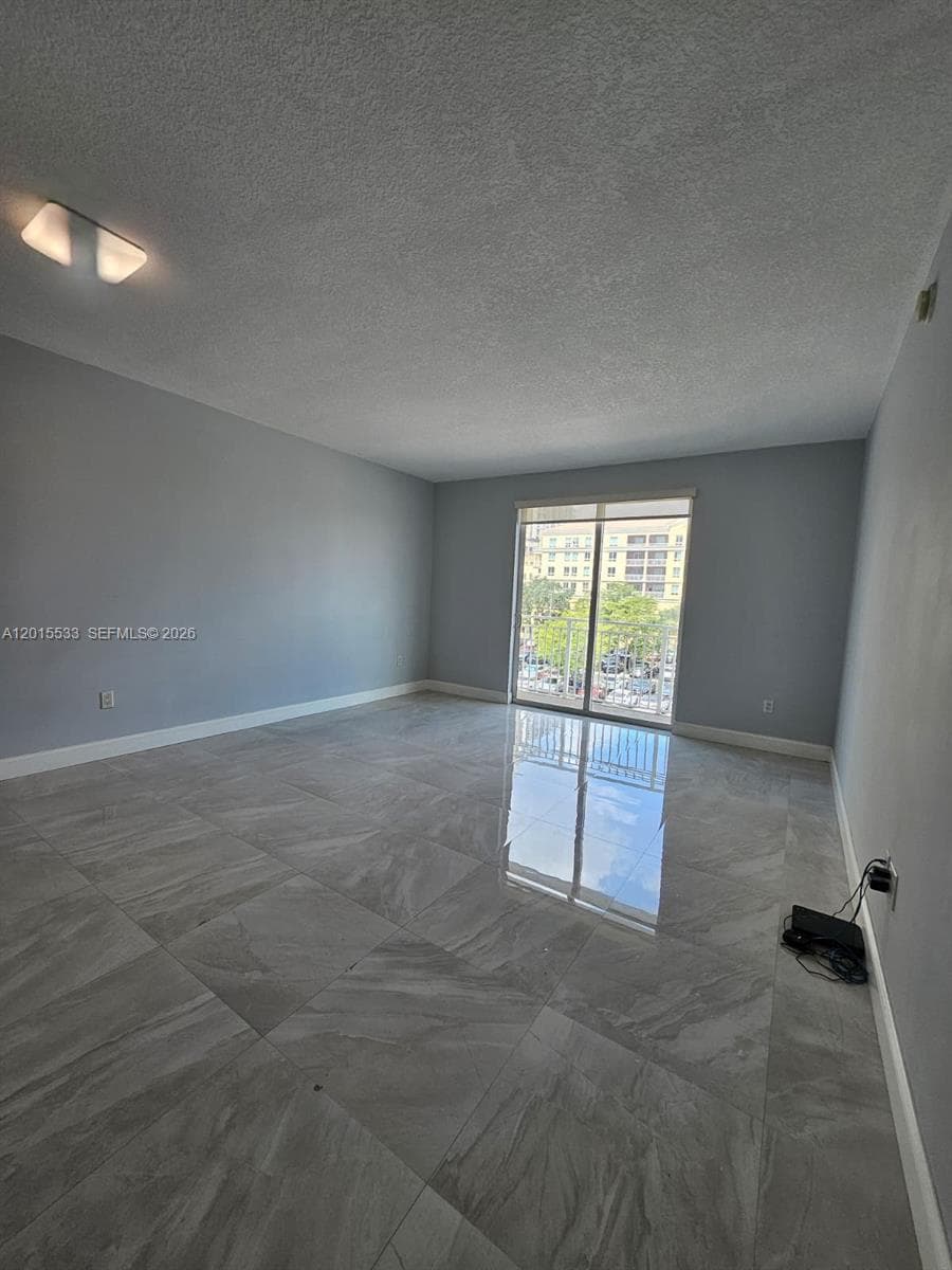 7270 SW 88th St # B202, Miami FL 33156