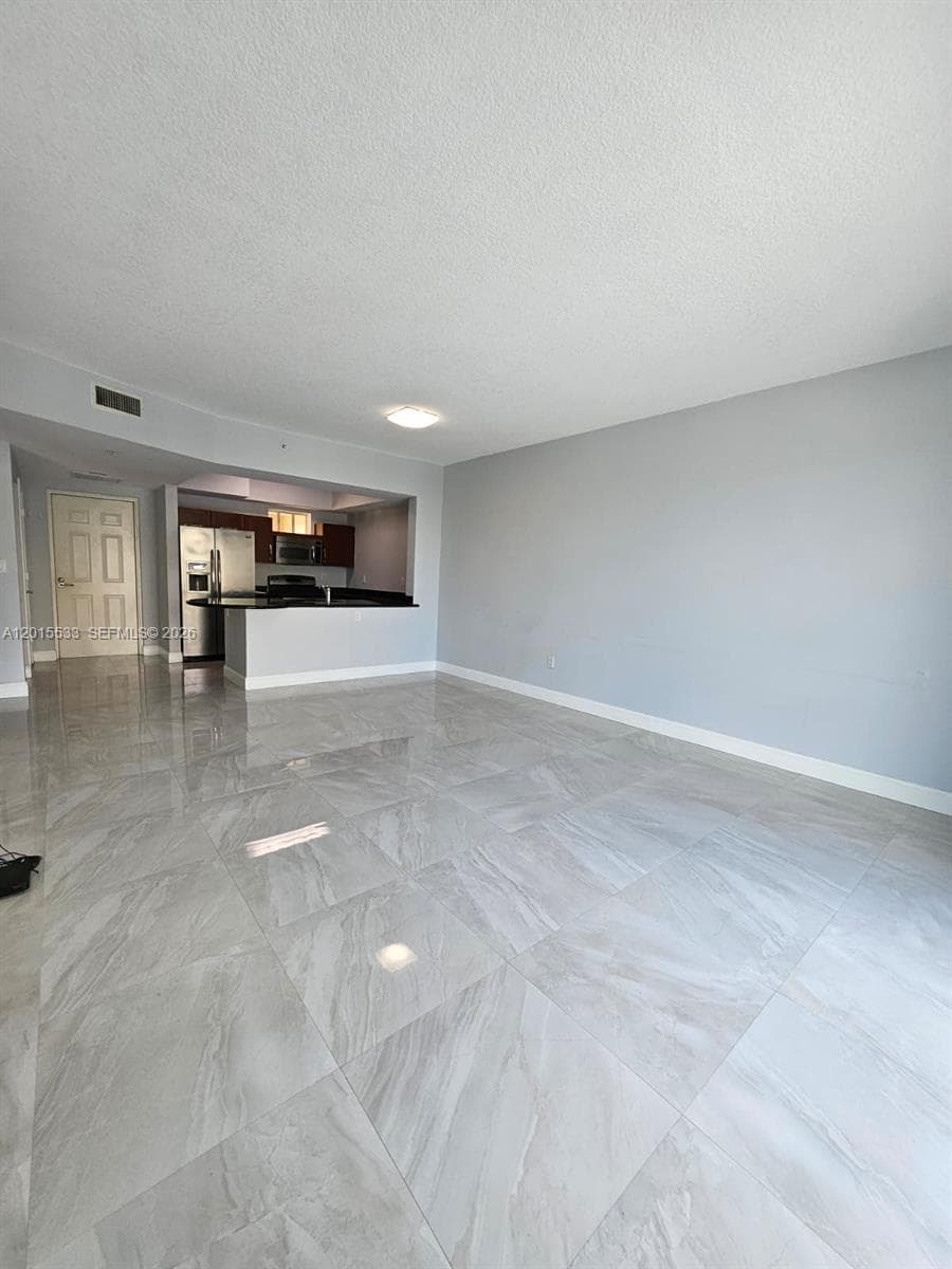 7270 SW 88th St # B202, Miami FL 33156