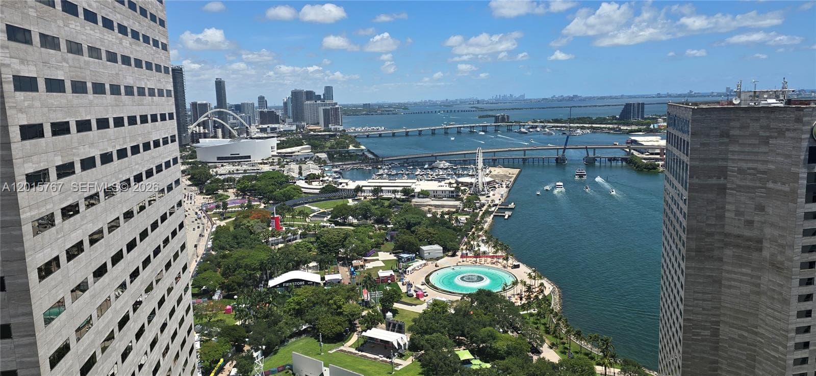 325 S Biscayne Blvd # 4016, Miami FL 33131
