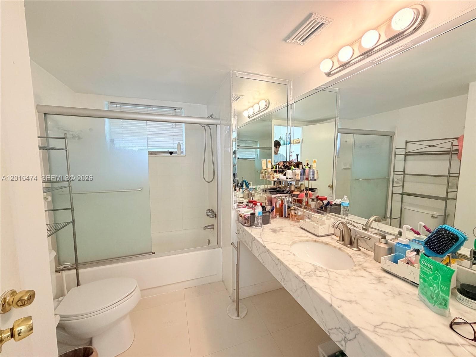 1680 NE 191st St # 2, Miami FL 33179