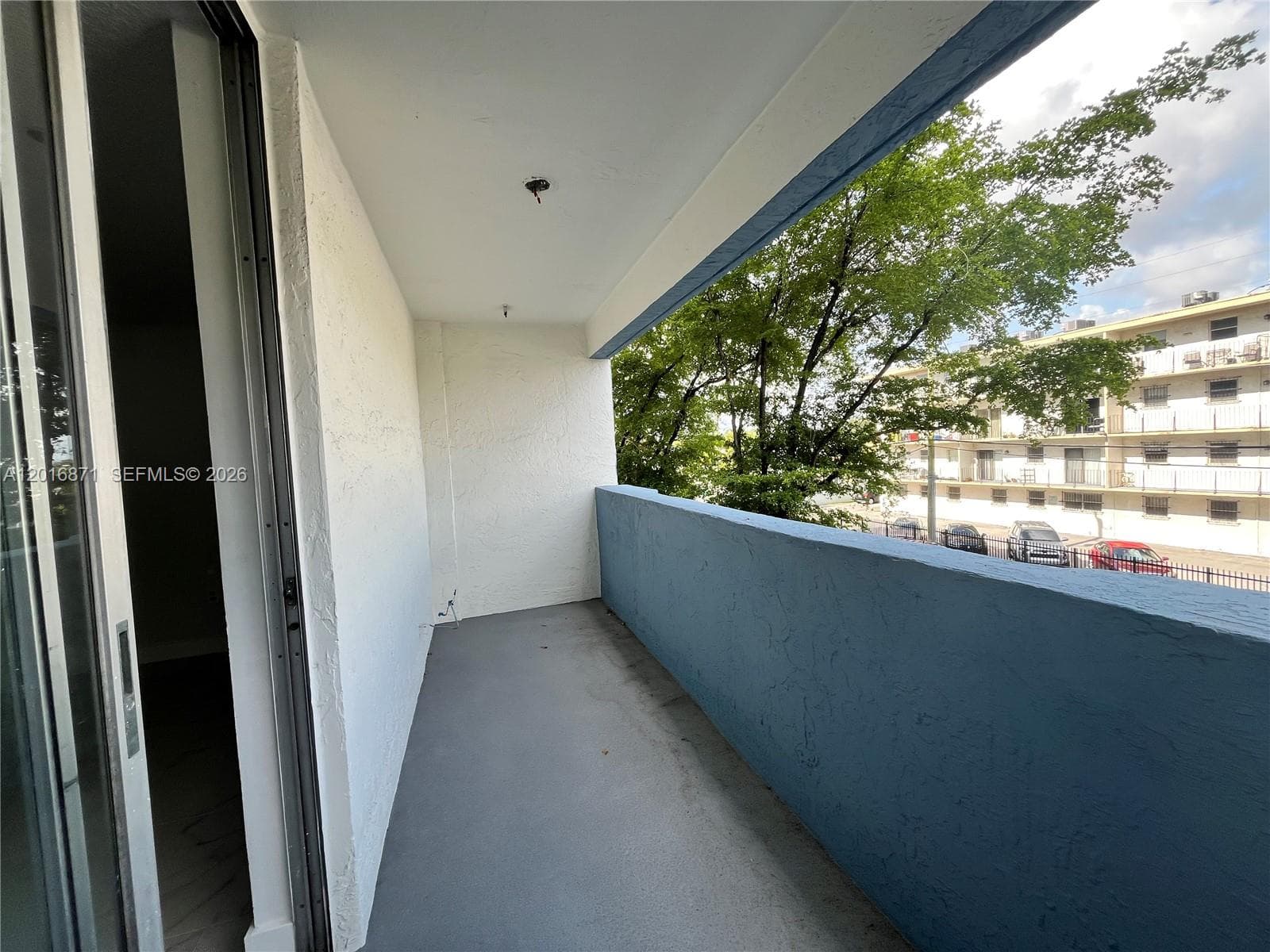 5050 NW 7th St # 220, Miami FL 33126