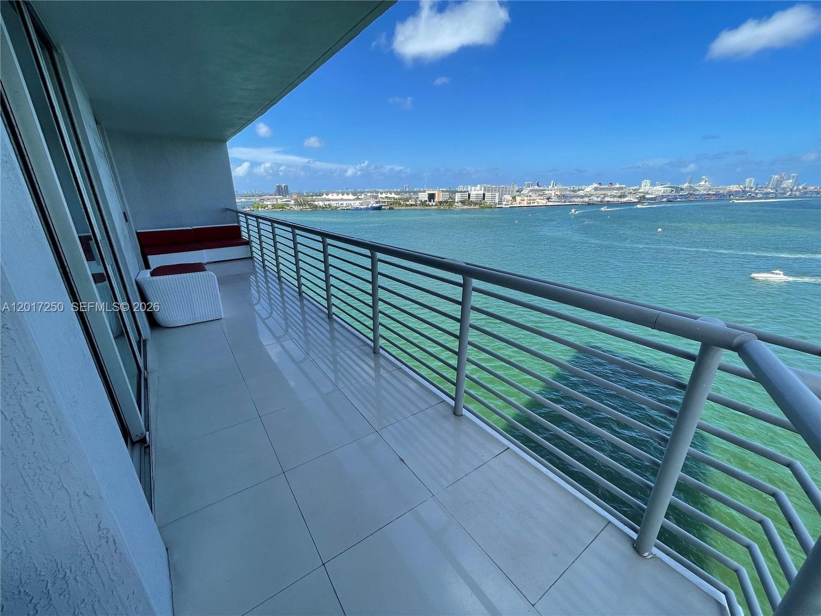 335 S Biscayne Blvd # 1209, Miami FL 33131