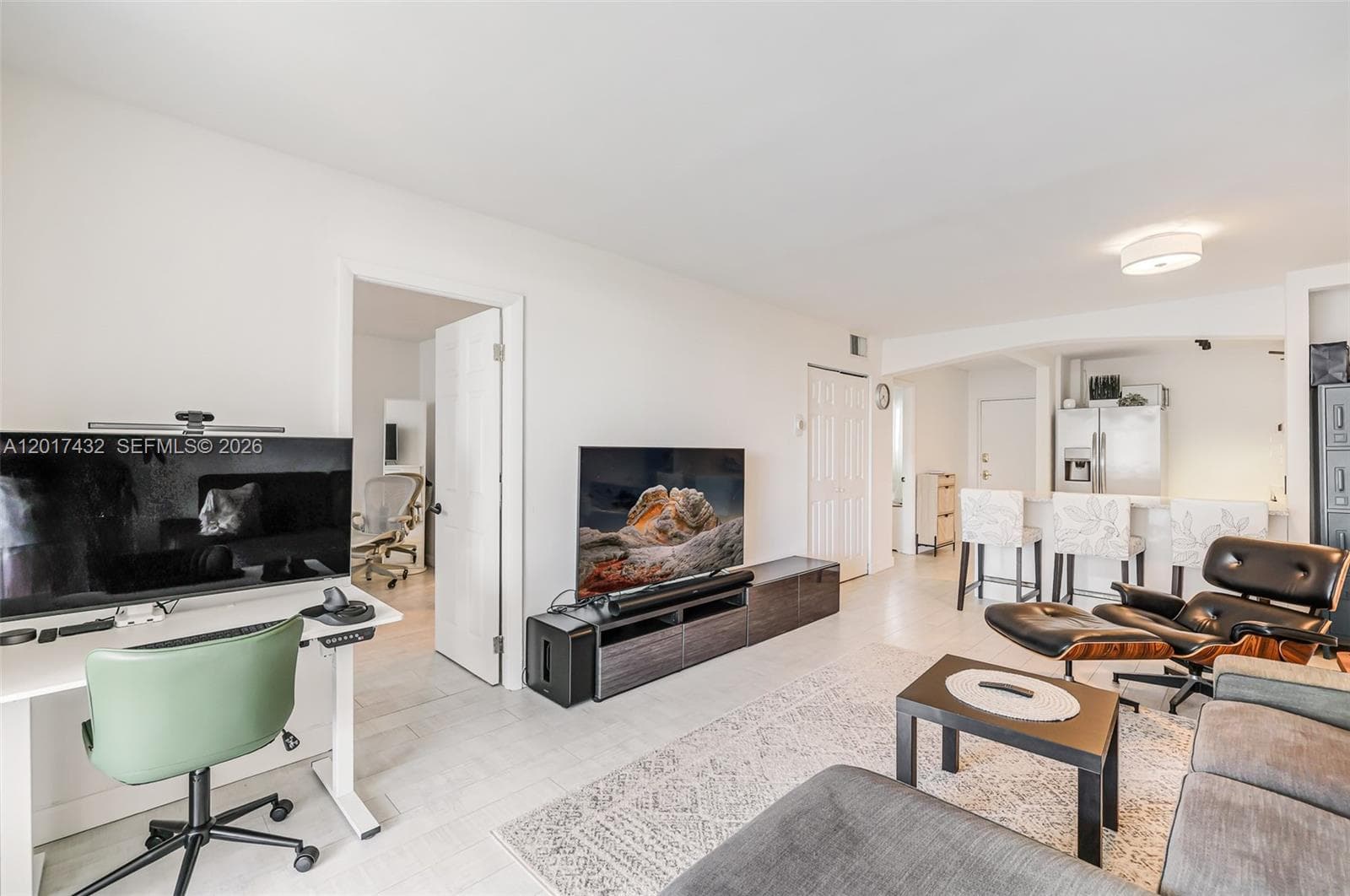 1331 Lincoln Rd # 704, Miami Beach FL 33139