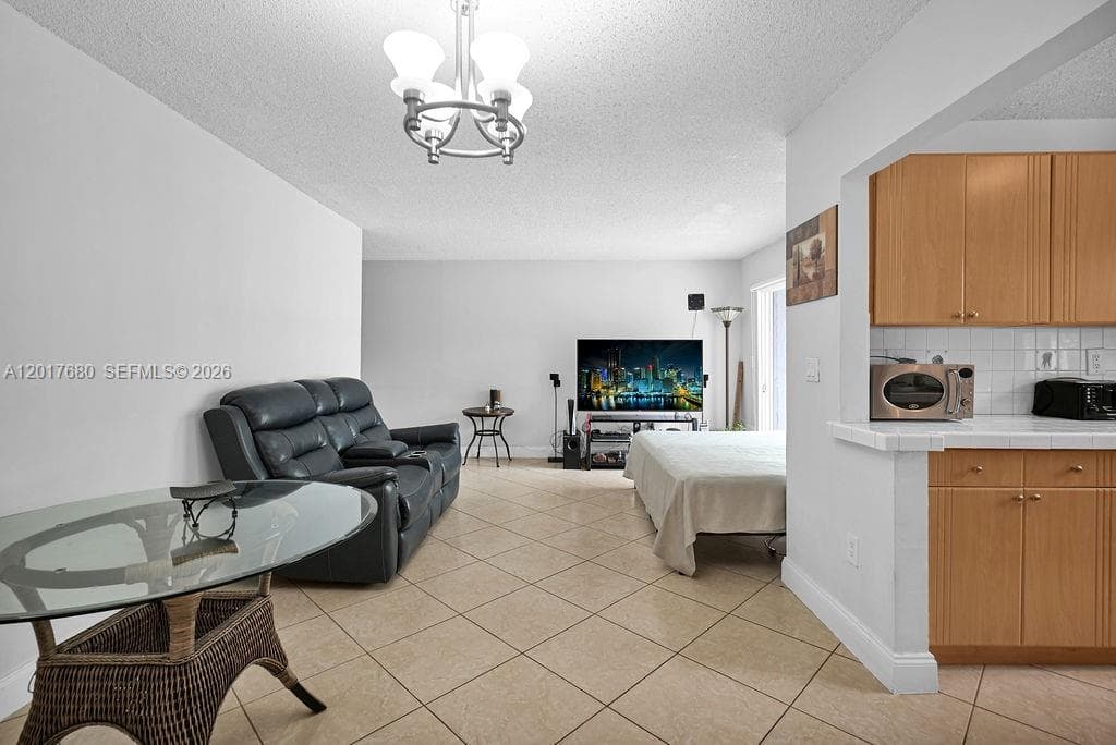 2920 SW 28th Ter # 207, Miami FL 33133
