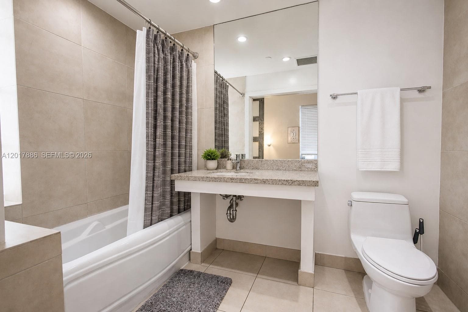 1036 Ocean Dr # B308, Miami Beach FL 33139
