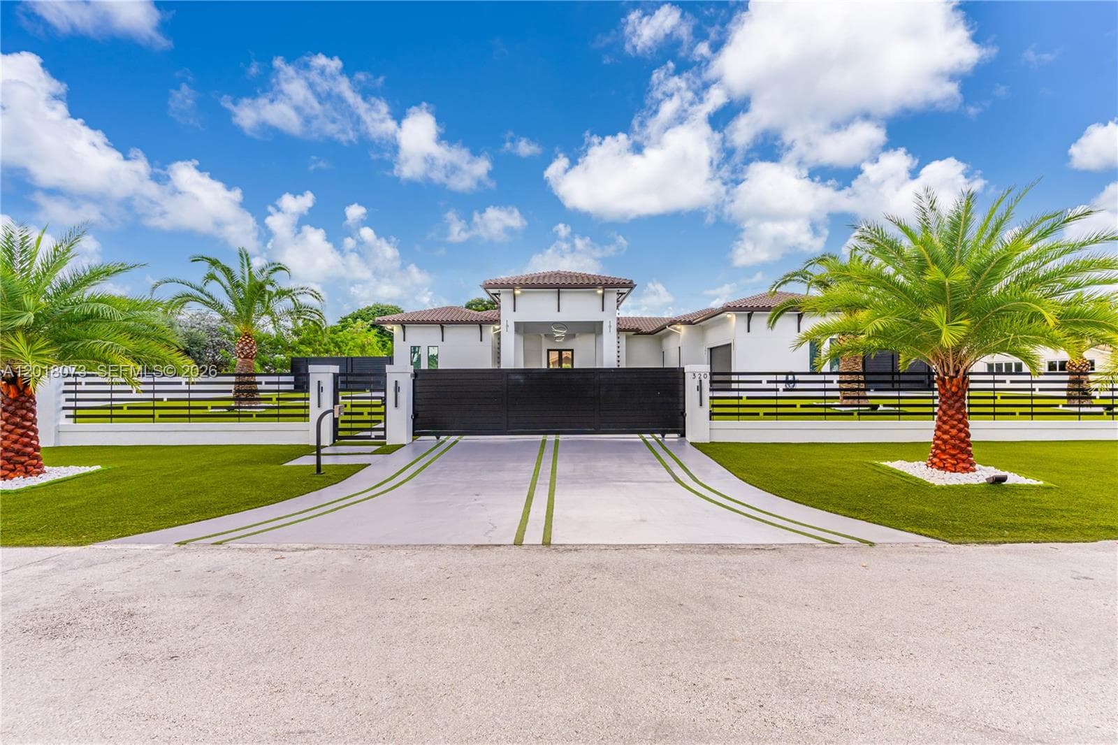 320 SW 125th Ave, Miami FL 33184