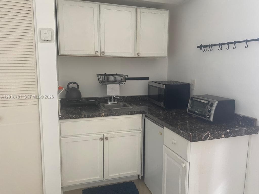 770 NE 69th St # 1E, Miami FL 33138