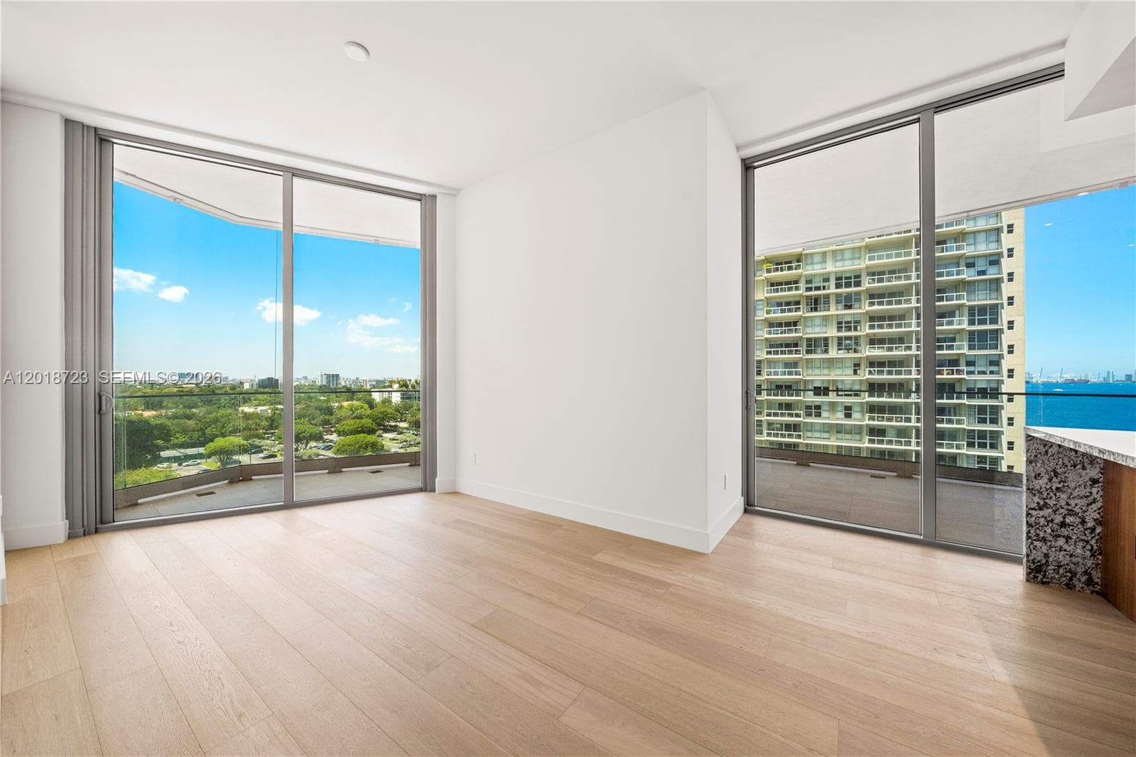 175 SE 25 RD # 804, Miami FL 33129