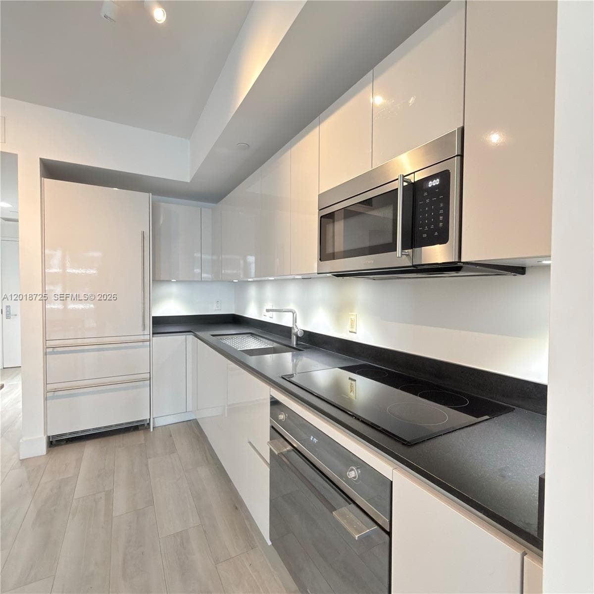 1010 Brickell Ave # 2208, Miami FL 33131