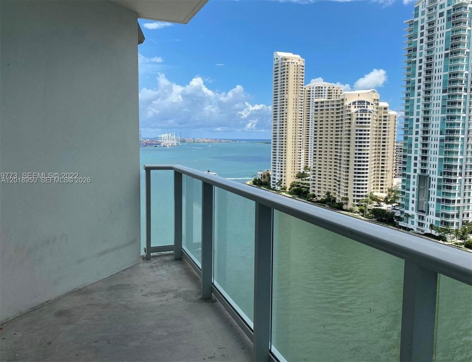 300 S Biscayne Blvd # 1606, Miami FL 33131