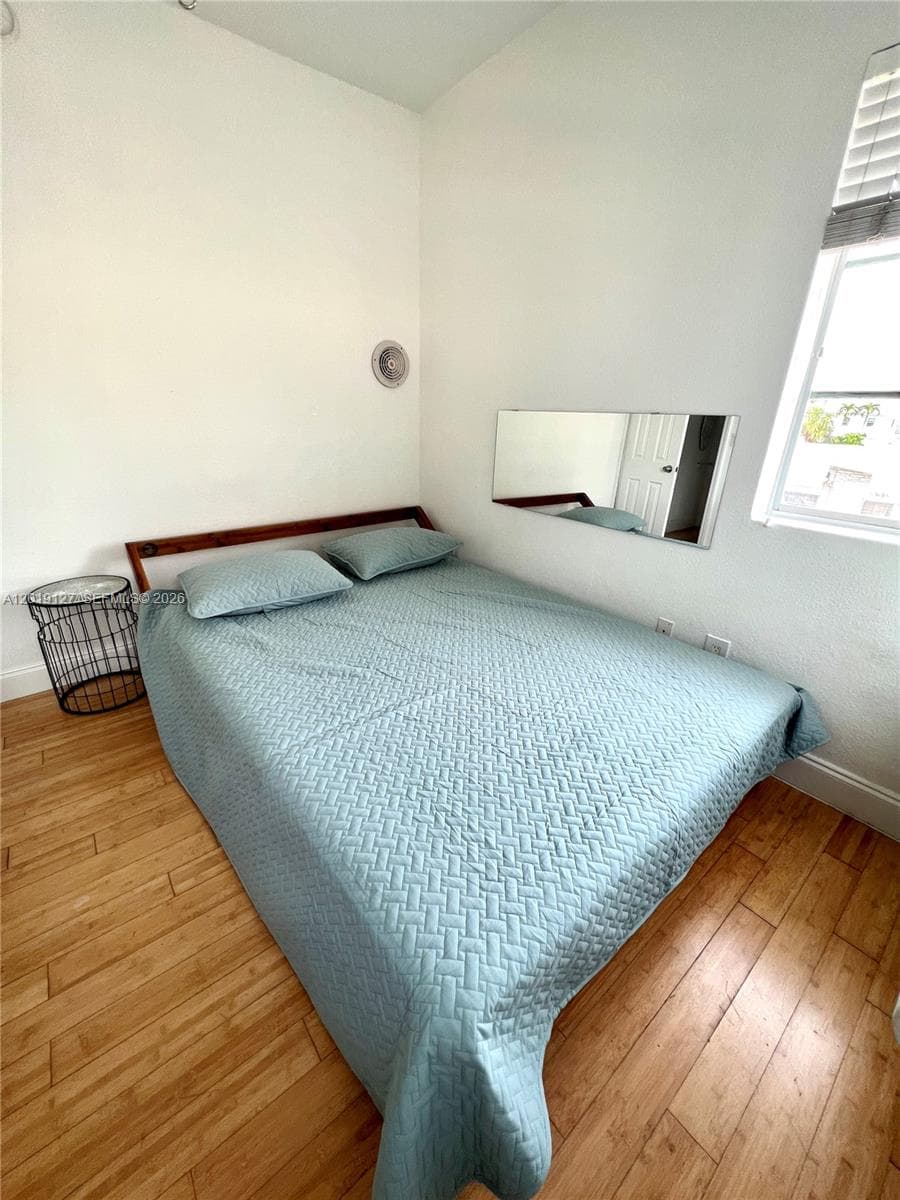 8415 Harding Ave # 14, Miami Beach FL 33141