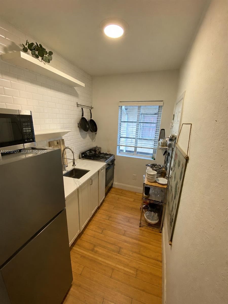8415 Harding Ave # 14, Miami Beach FL 33141
