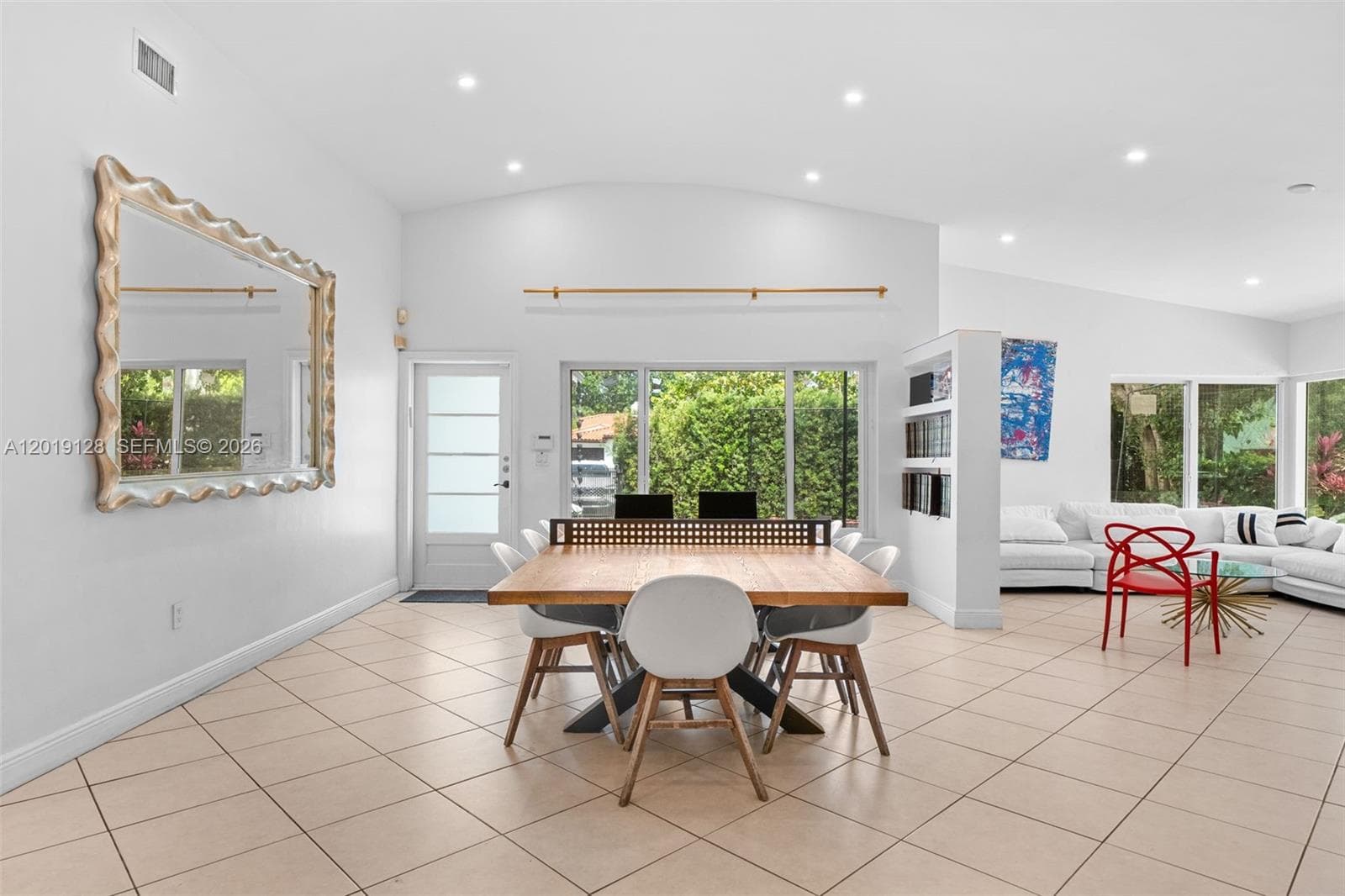 3758 Prairie Ave, Miami Beach FL 33140