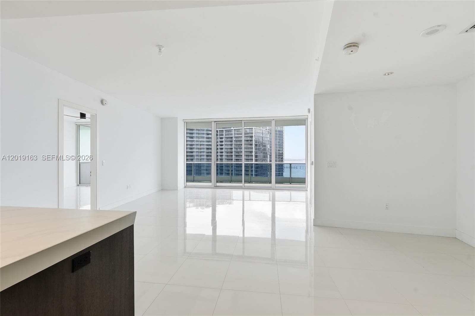 200 Biscayne Boulevard Way # 4904, Miami FL 33131