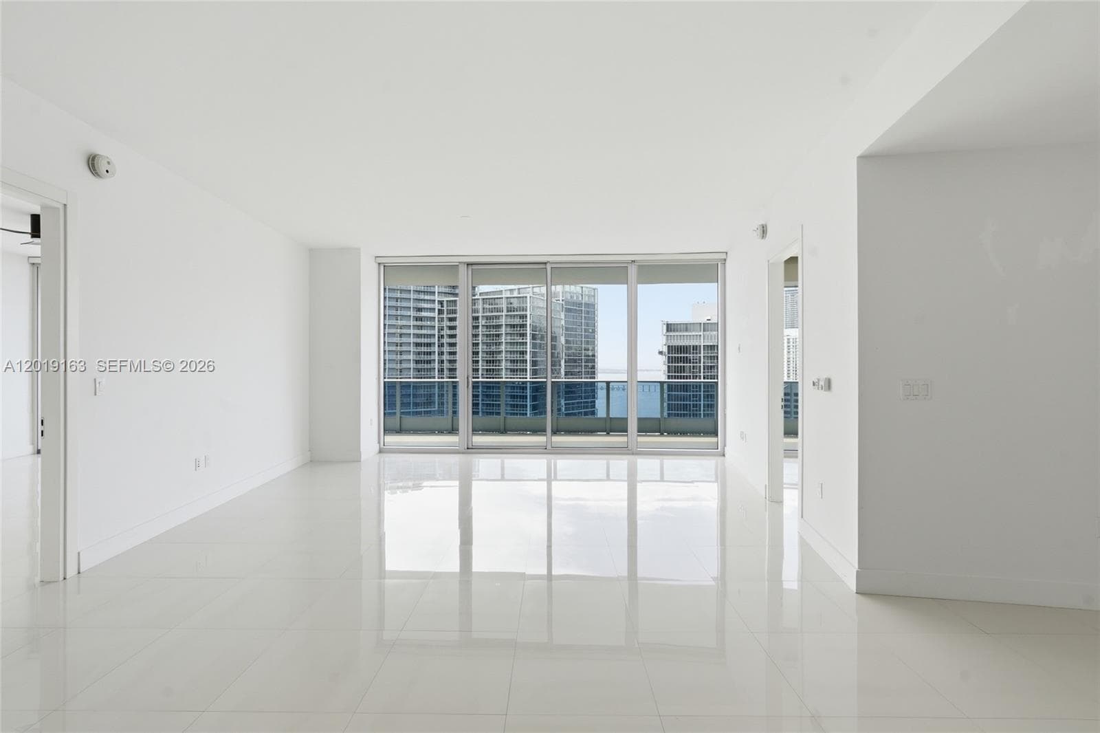200 Biscayne Boulevard Way # 4904, Miami FL 33131