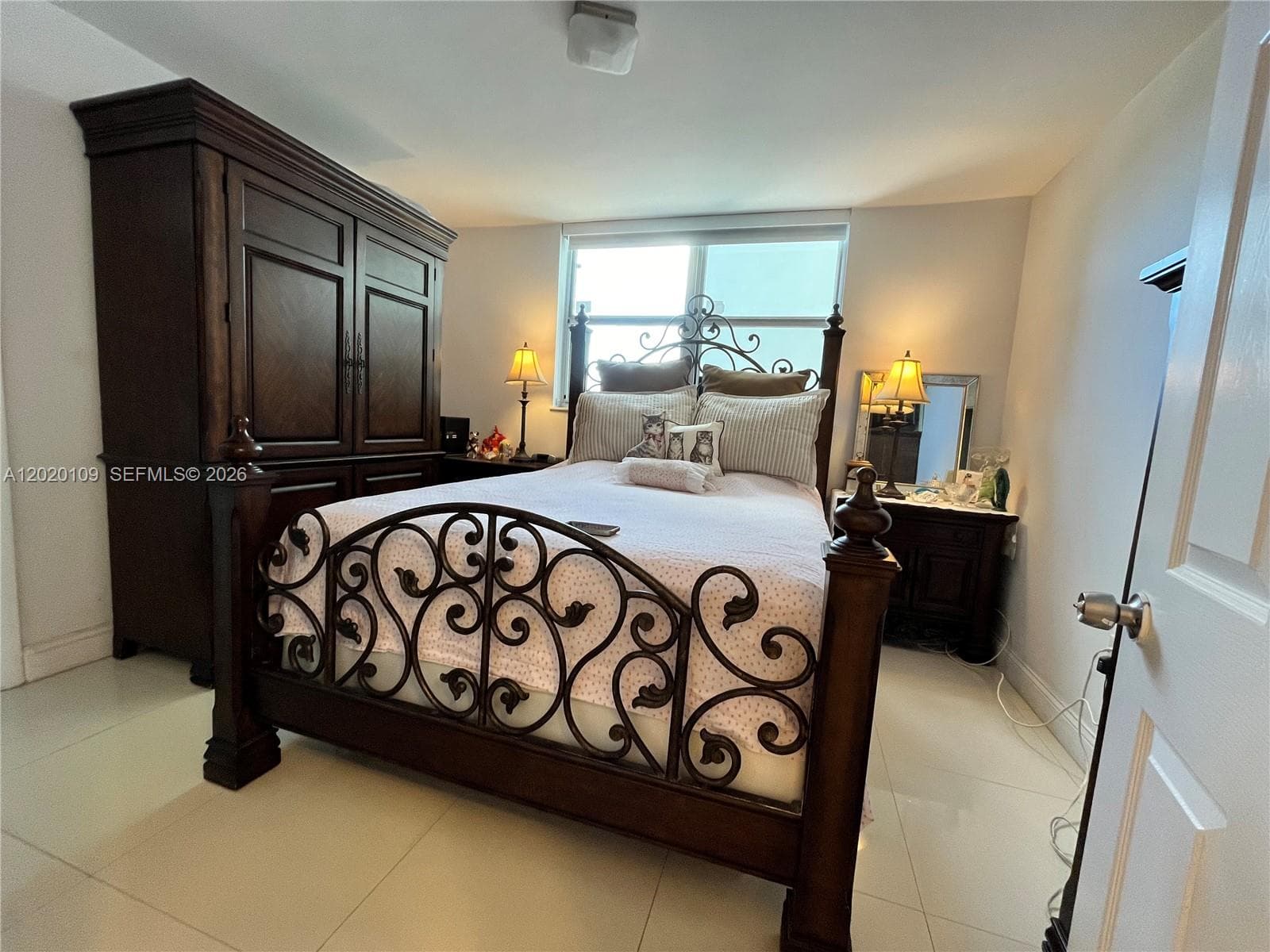 5050 NW 7th St # 312, Miami FL 33126