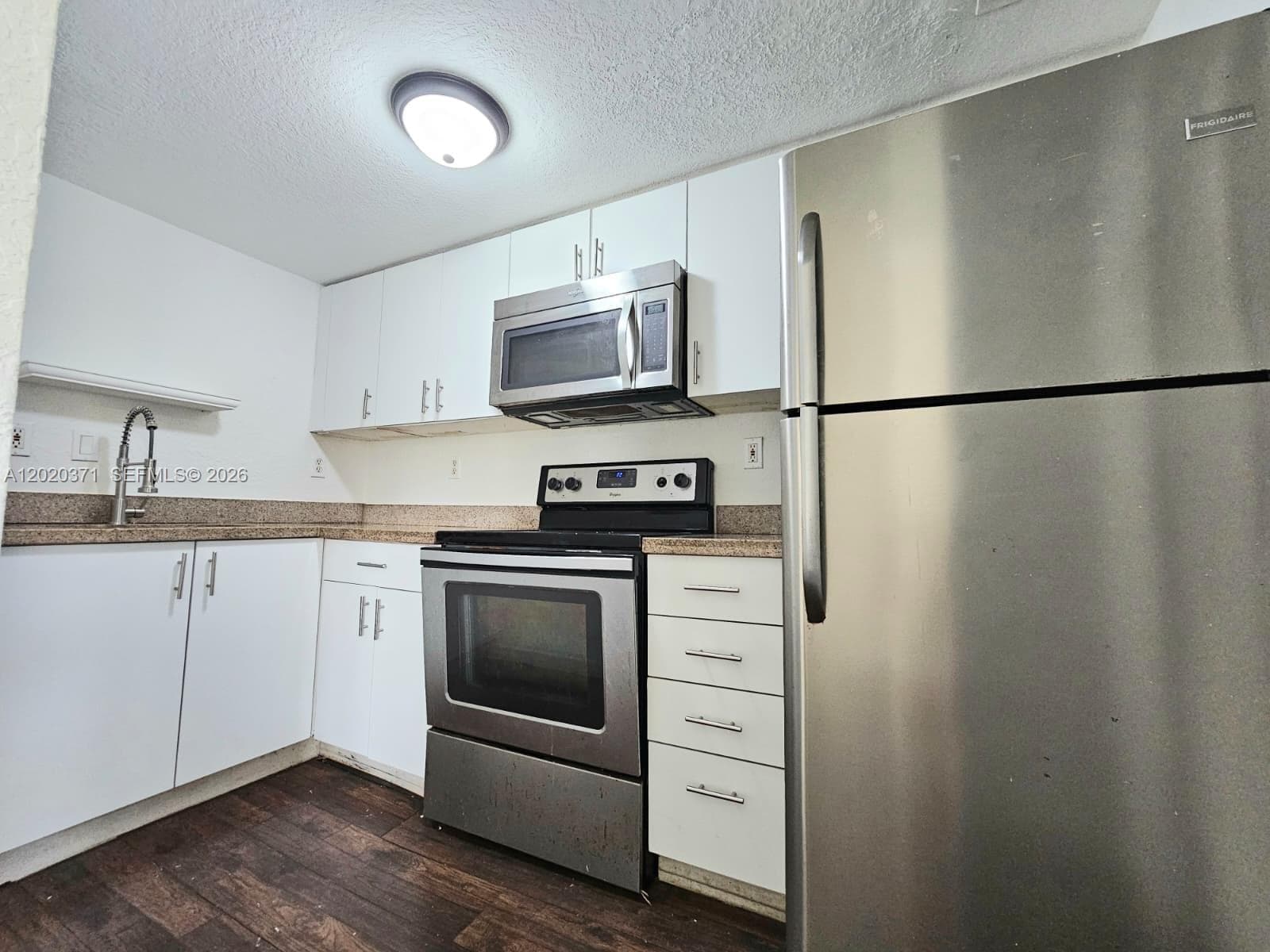 300 NW 84th Ter # 300, Miami FL 33150
