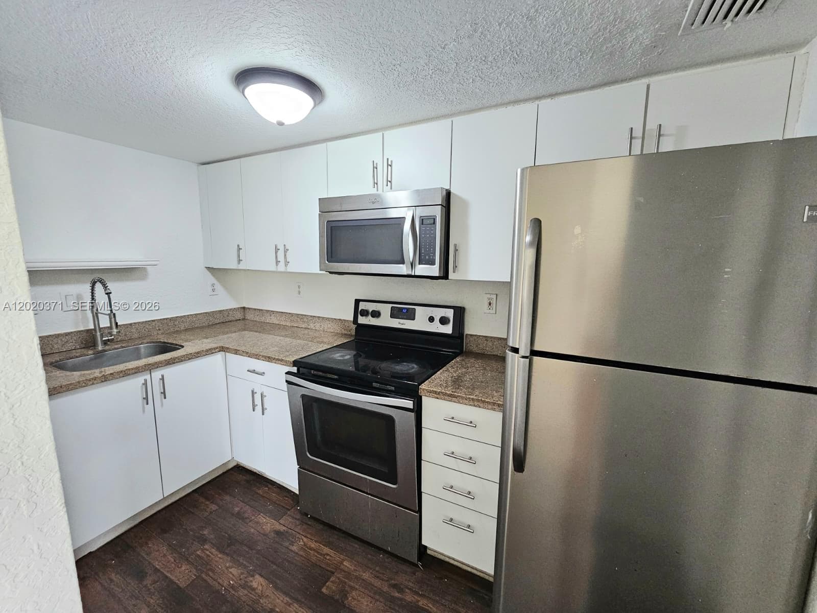 300 NW 84th Ter # 300, Miami FL 33150