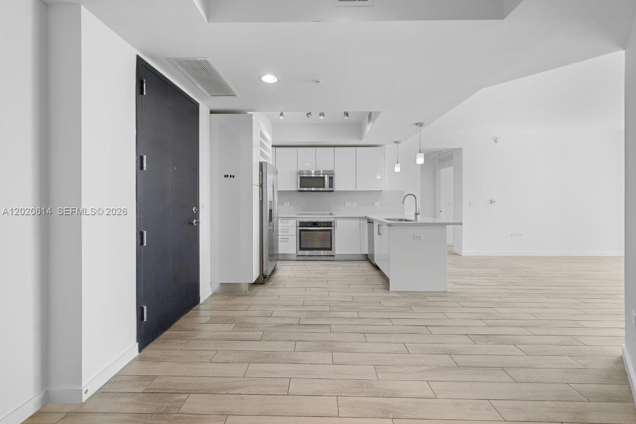 999 SW 1st Ave # 2911, Miami FL 33130