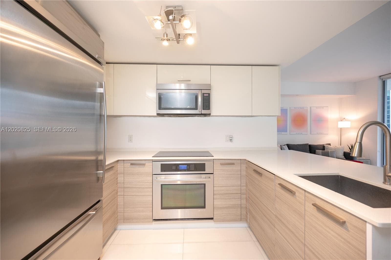 1300 Brickell Bay Dr # 1601, Miami FL 33131