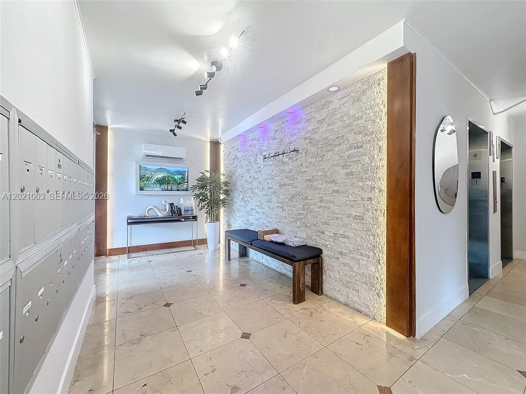 7133 Bay Dr # 705, Miami Beach FL 33141