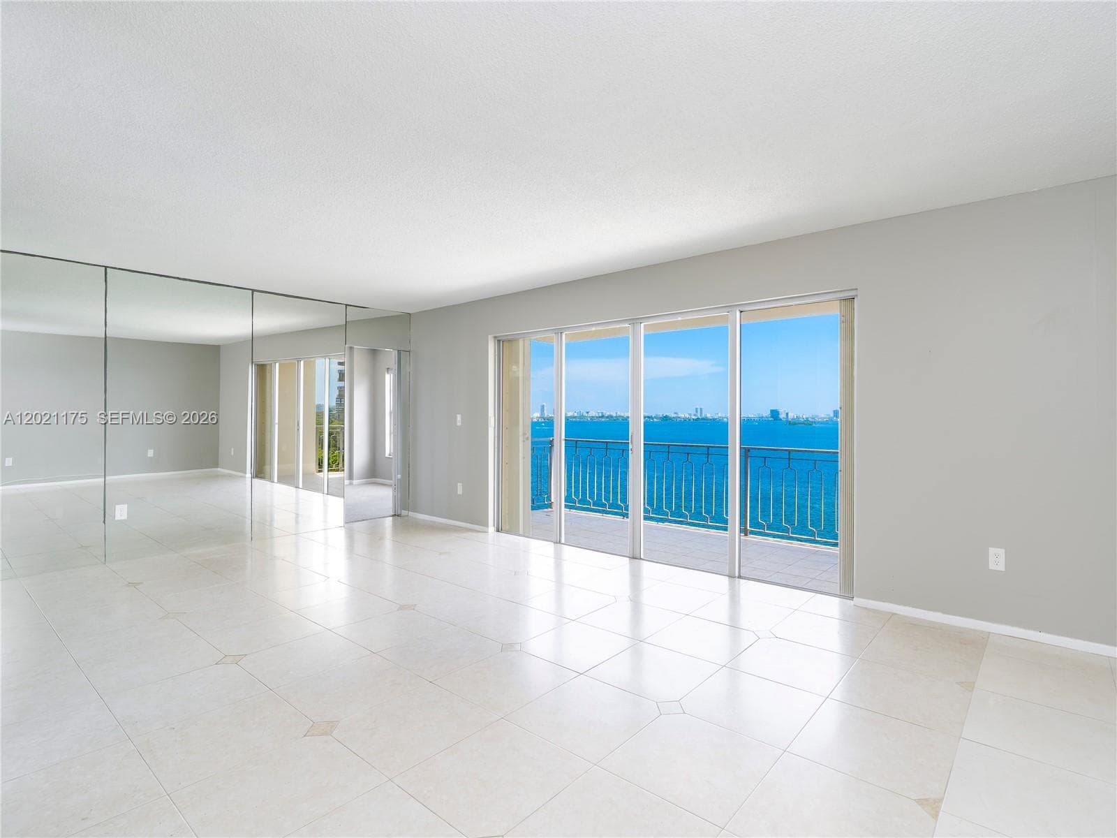11111 Biscayne Blvd # 912, Miami FL 33181