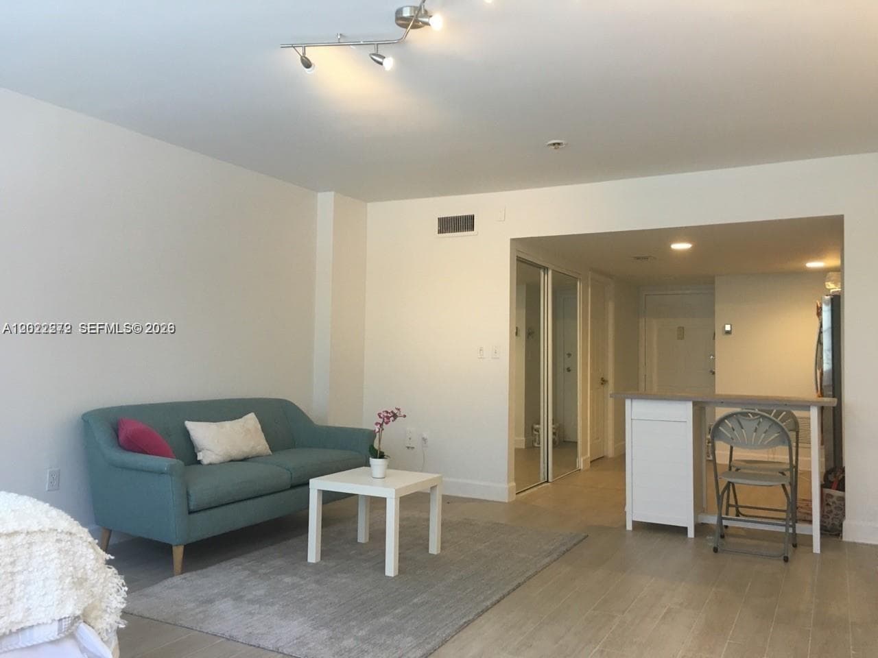 999 Brickell Bay Dr # 209, Miami FL 33131