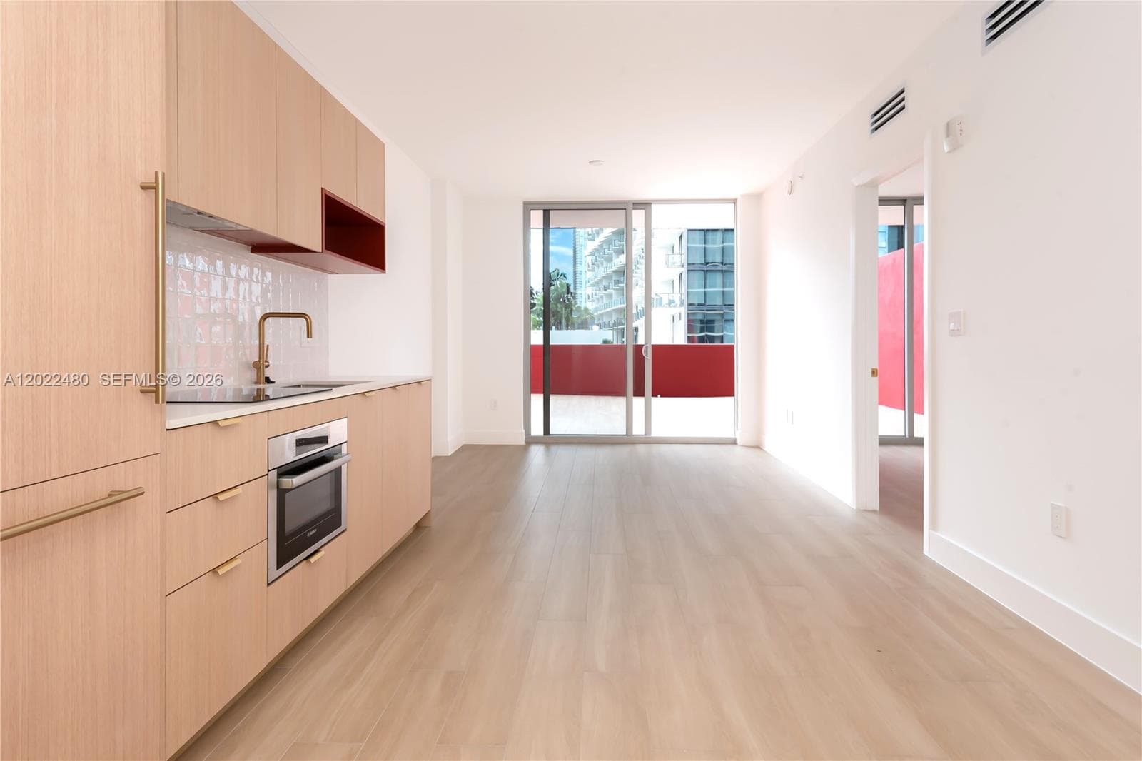 90 NE 32 # 608, Miami FL 33137