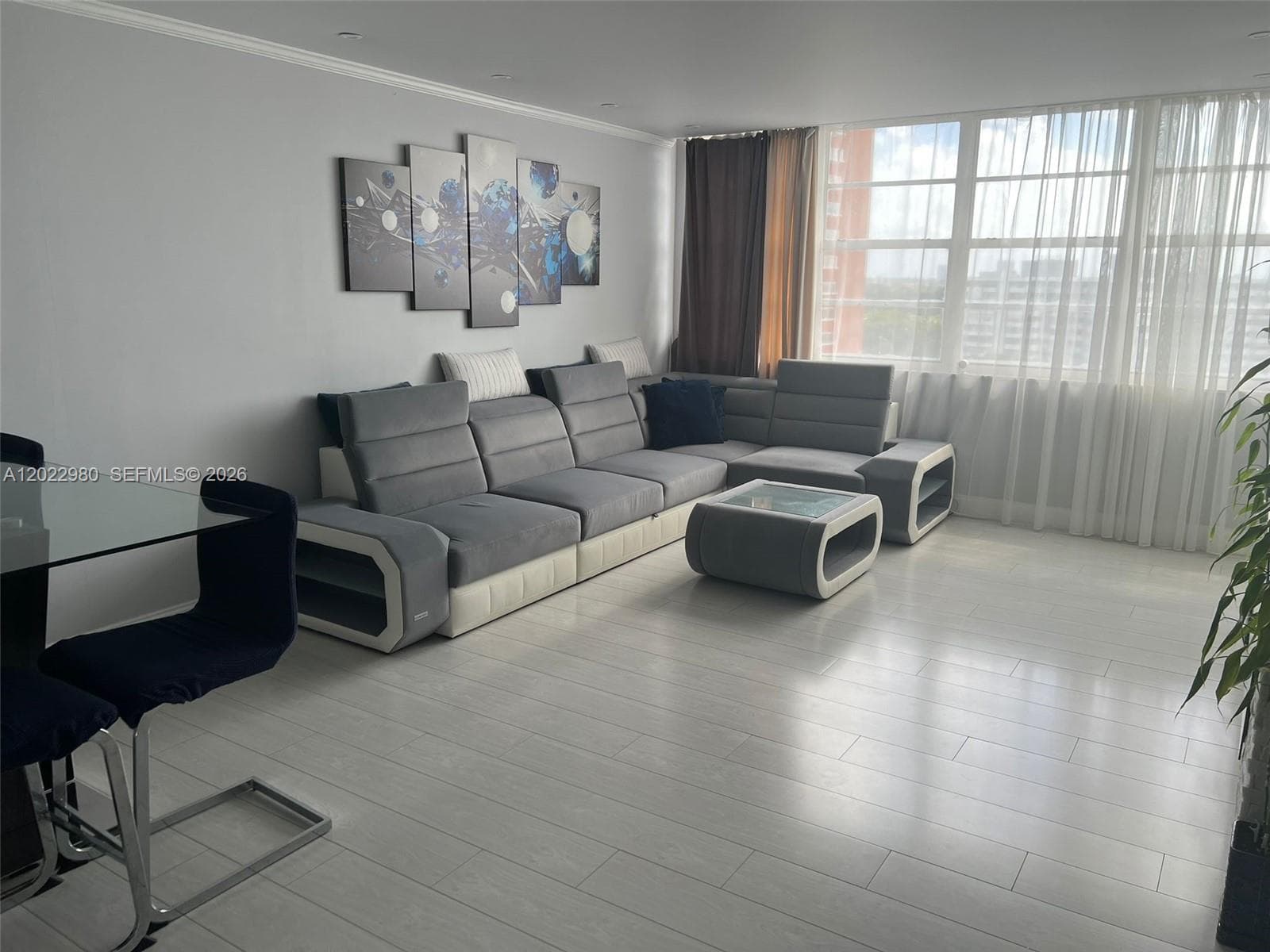 1301 NE Miami Gardens Dr # 1013W, Miami FL 33179