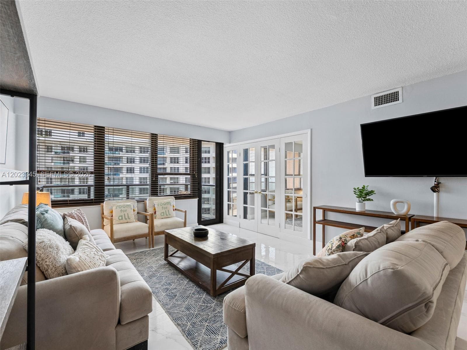 5225 Collins Ave # 1509, Miami Beach FL 33140