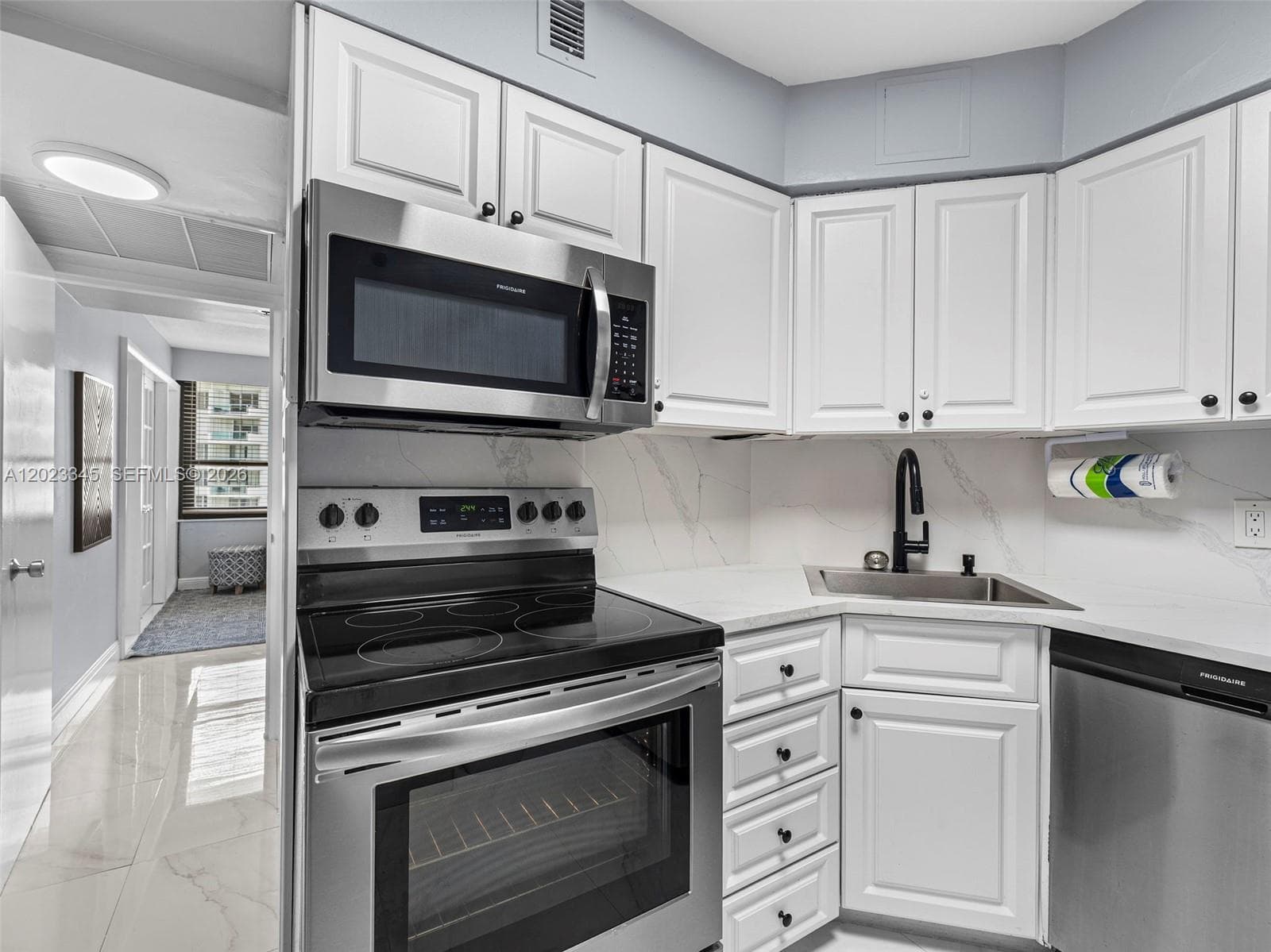 5225 Collins Ave # 1509, Miami Beach FL 33140