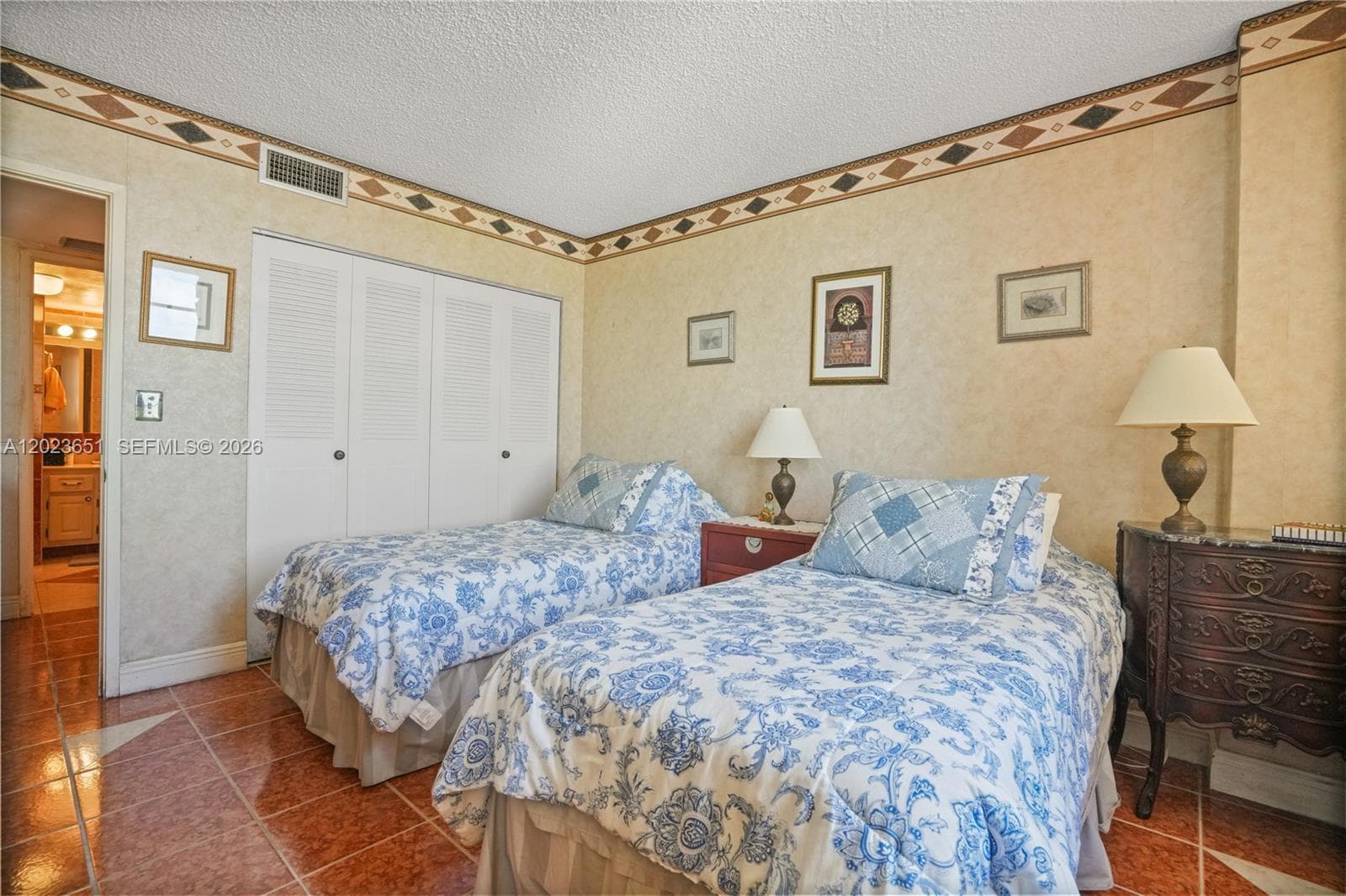 1351 NE Miami Gardens Dr # 1006E, Miami FL 33179