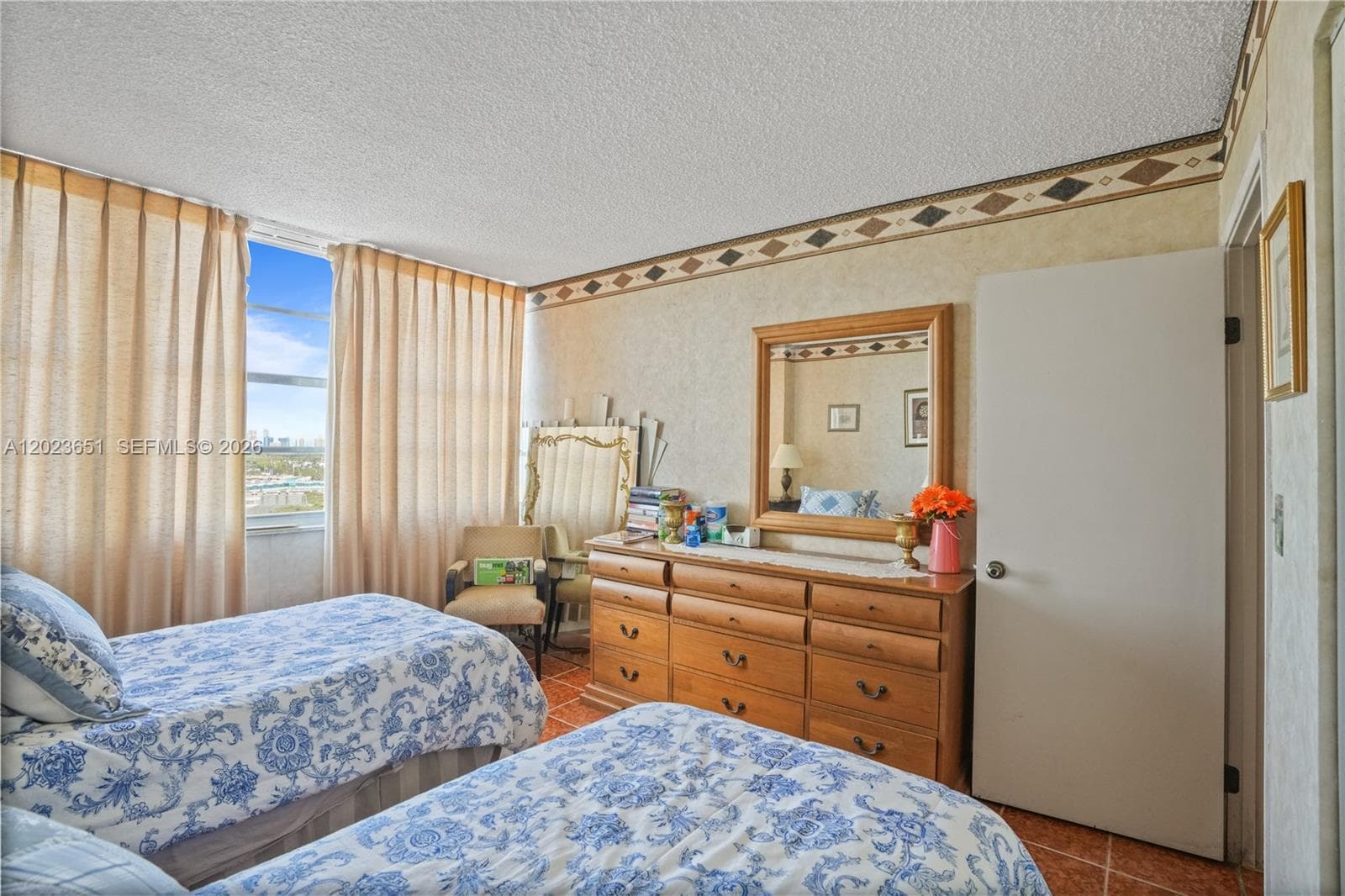 1351 NE Miami Gardens Dr # 1006E, Miami FL 33179