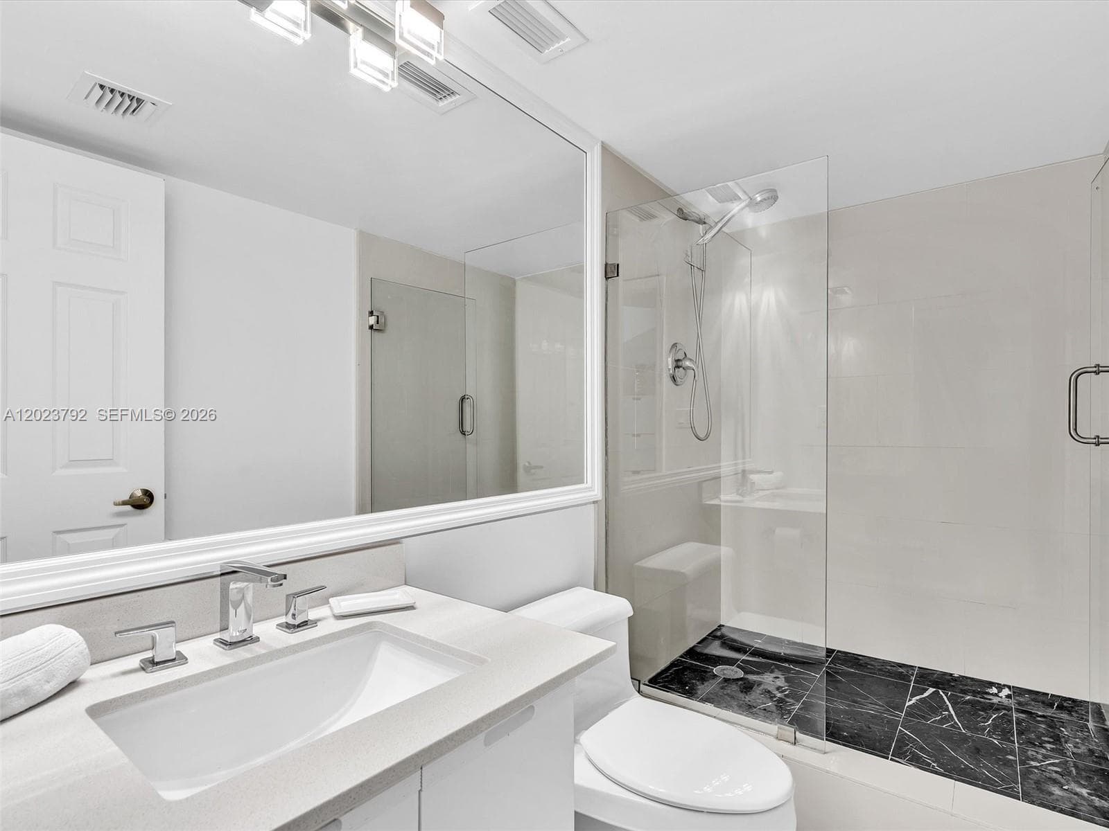 825 Brickell Bay Dr # 2048, Miami FL 33131
