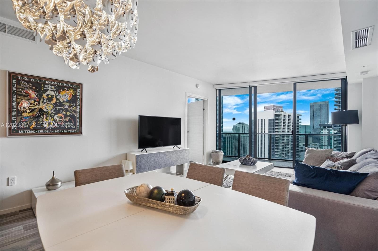 801 S Miami Ave # 4302, Miami FL 33130