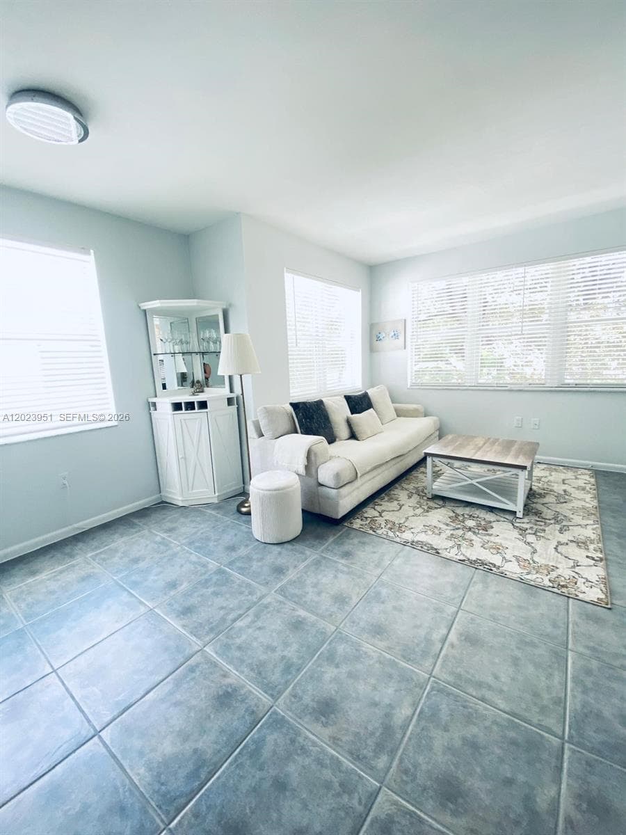 1550 Drexel Ave # 202, Miami Beach FL 33139