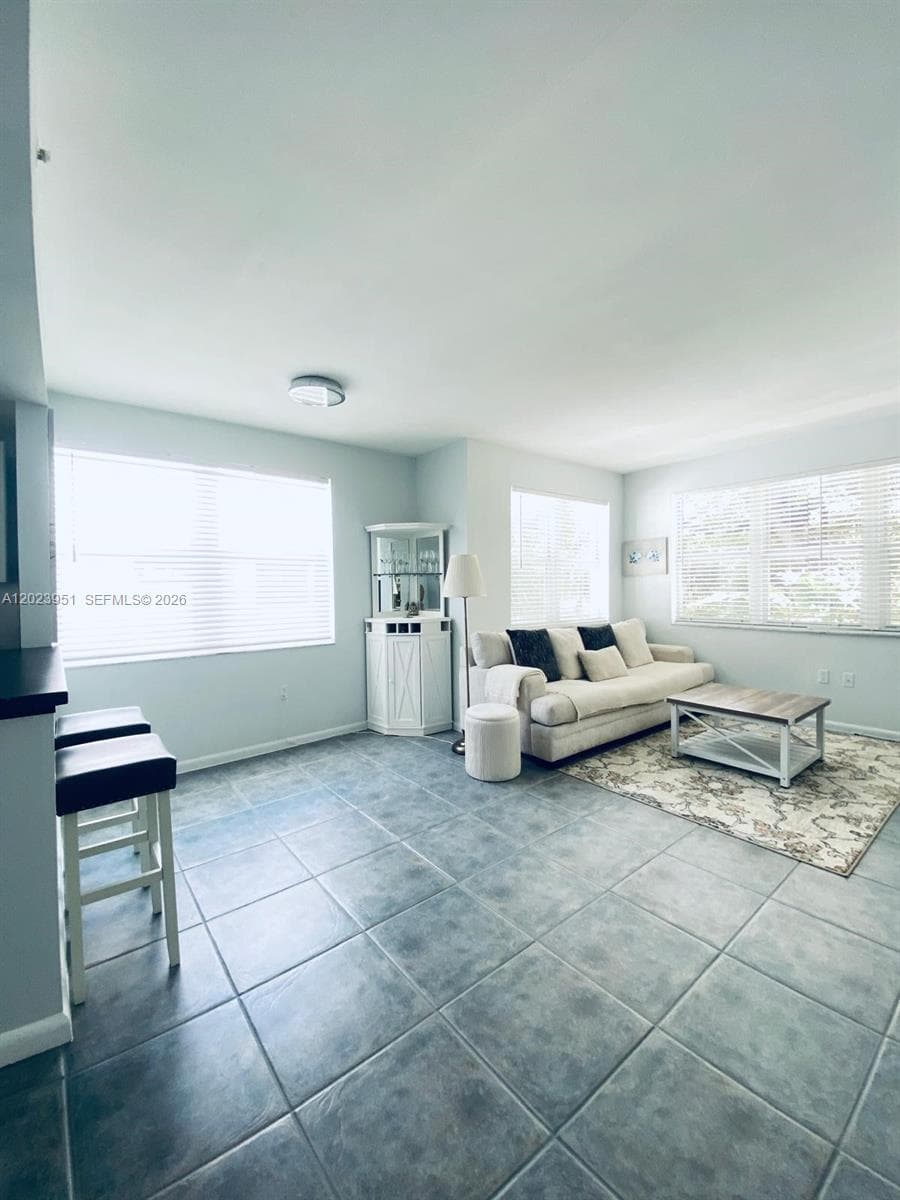 1550 Drexel Ave # 202, Miami Beach FL 33139
