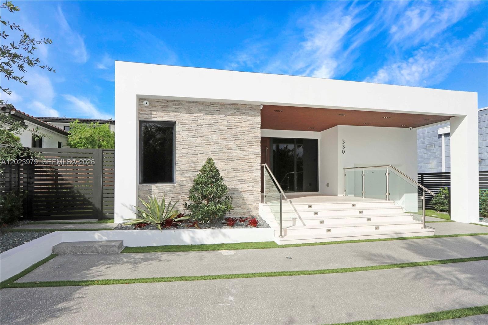 330 SW 19th Rd, Miami FL 33129