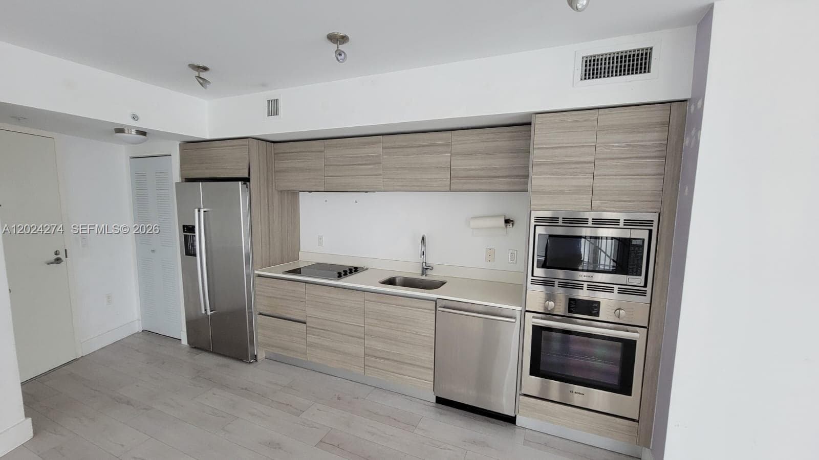 6620 INDIAN CREEK DR # 104, Miami Beach FL 33141