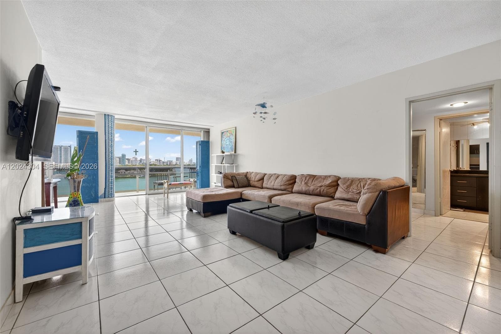 900 Bay Dr # 606, Miami Beach FL 33141
