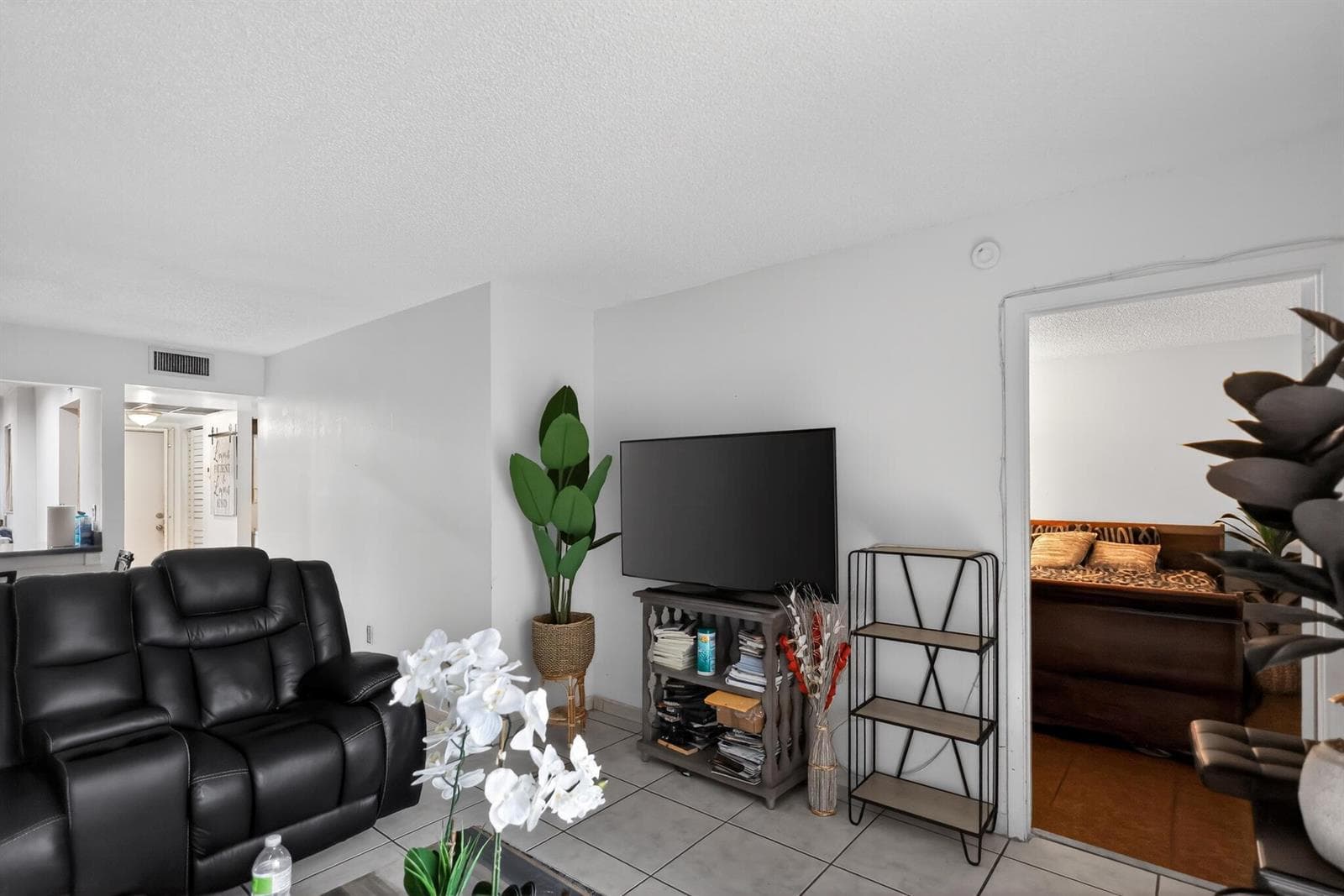 20805 NE 8th Court # 21, Miami FL 33179