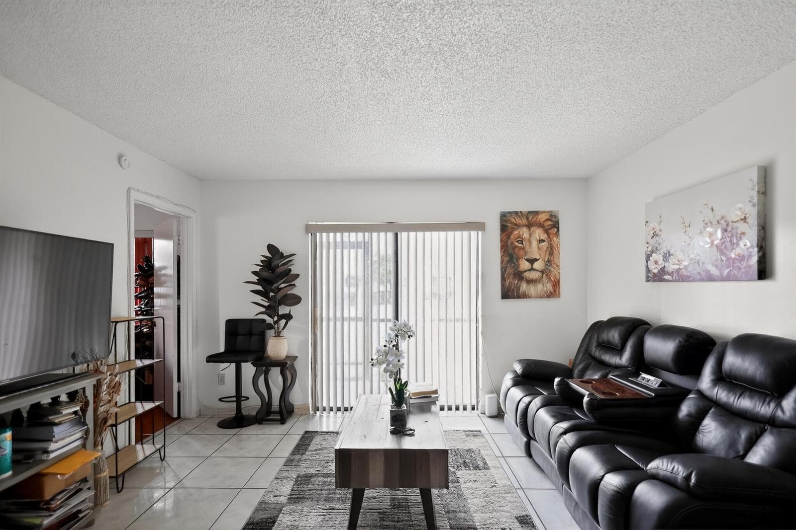 20805 NE 8th Court # 21, Miami FL 33179