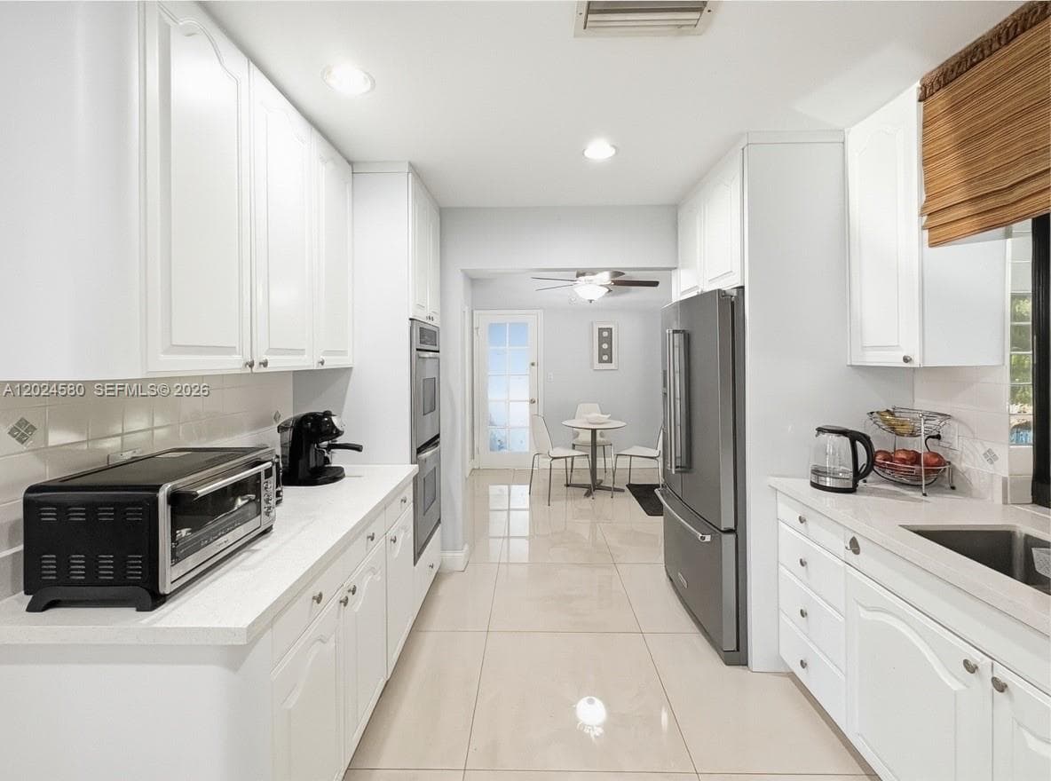 8695 SW 110th St, Miami FL 33156