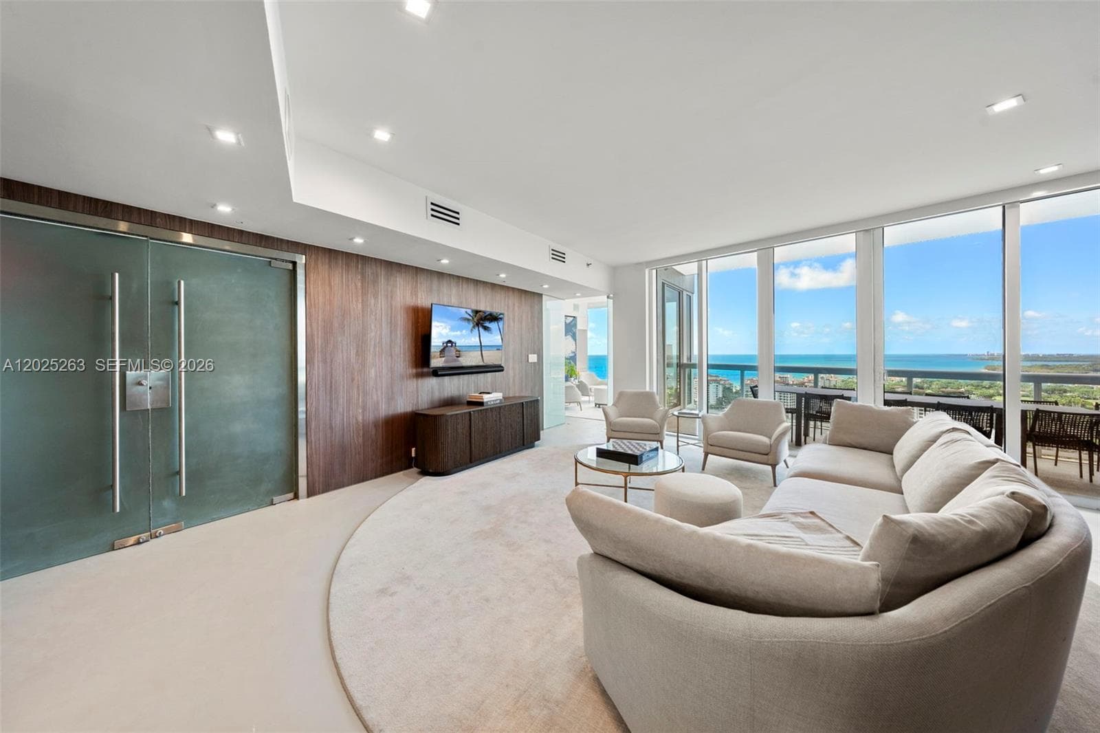 1000 S Pointe Dr # 2803, Miami Beach FL 33139