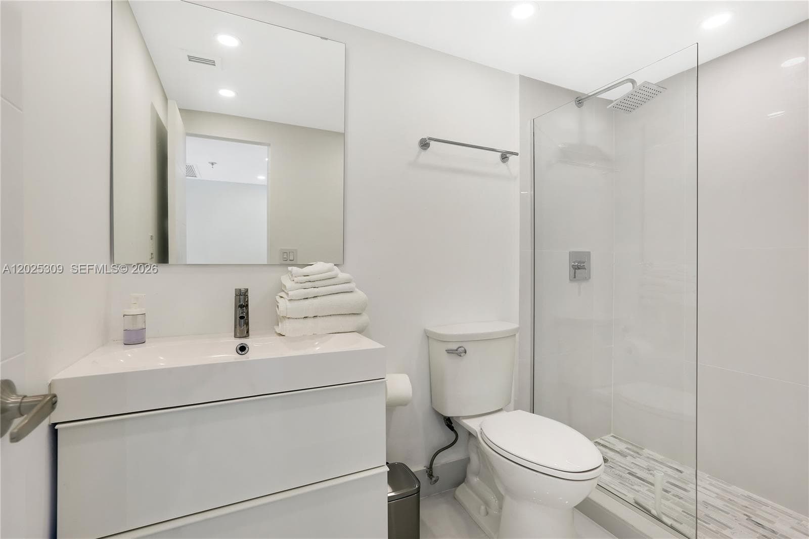 5445 Collins Ave # 928, Miami Beach FL 33140