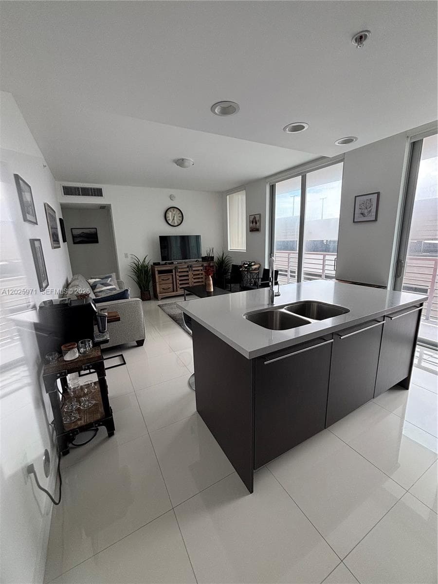 7875 NW 107th Ave # 504, Doral FL 33178